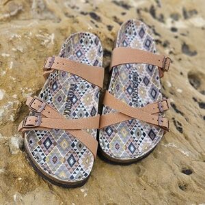 Birkenstock Women's Tan Sandals